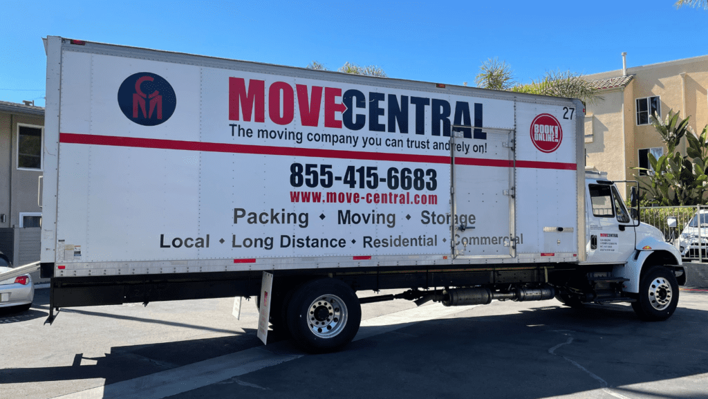 Essential Tips When Hiring Los Angeles Residential Movers 4 hiring los angeles residential movers orange county ca local movers picture of the Move Central orange county moving team